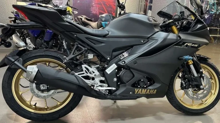 Yamaha R15 V4 Bike